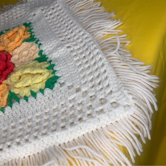 Vintage Handmade Knit Pillowcase Sofa Pillow Sham Chunky White Floral Fringe - Picture 11 of 11